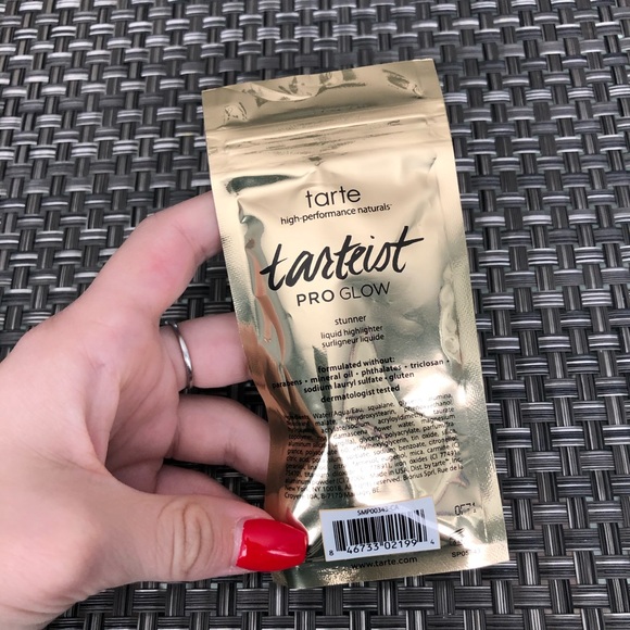 tarte “stunner” tartiest glow liquid highlighter - Picture 5 of 5